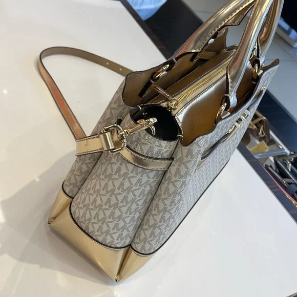 MICHAEL KORS 
Reed Large CZ Graphic Logo Belted Satchel
Vanilla /Pale Gold 
NWT - Picture 13 of 16